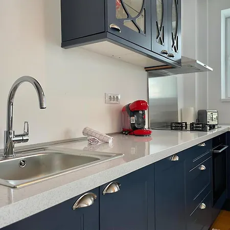 No 207 Lebada * Bucharest